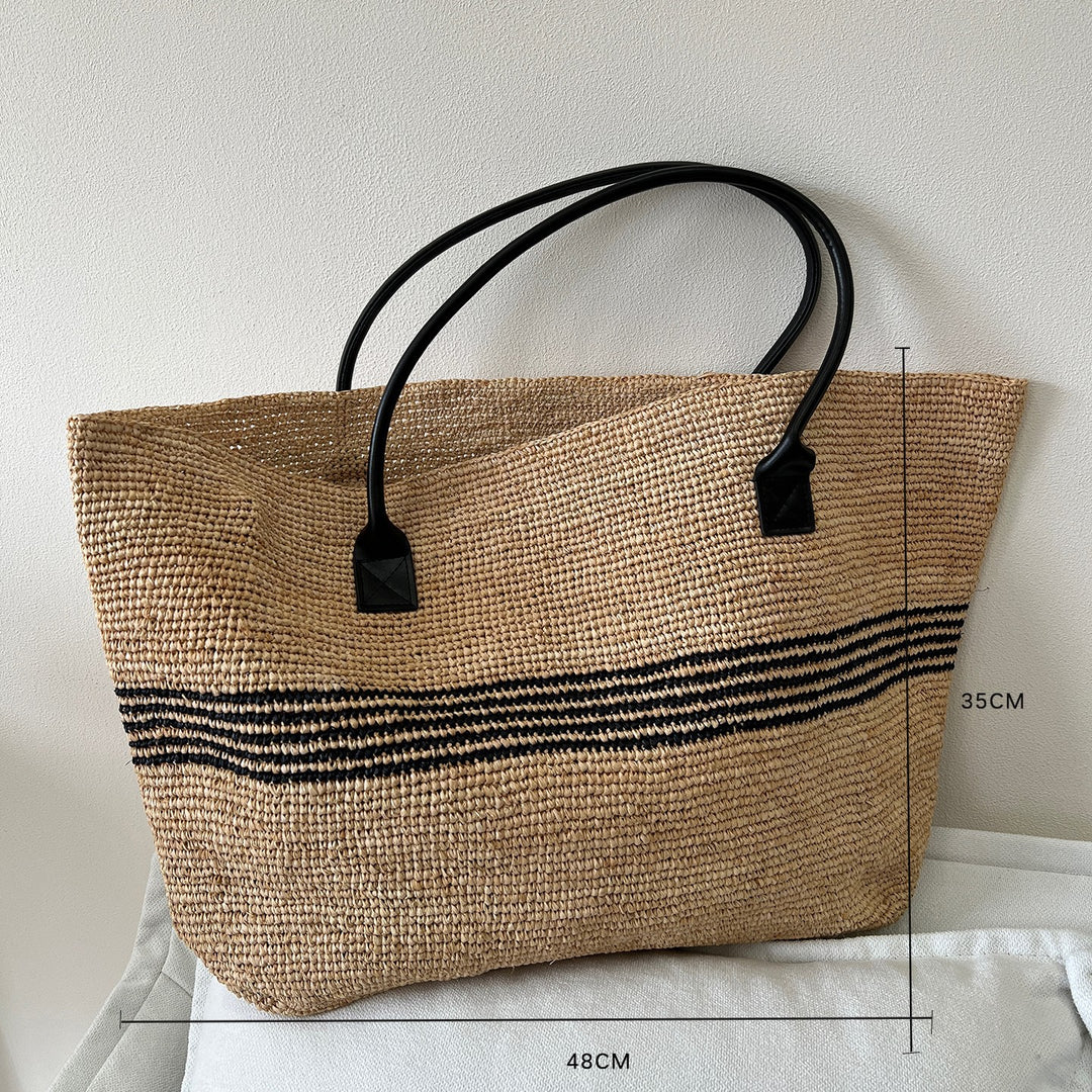 Handmade straw bag with fashionable striped pattern Stornfield