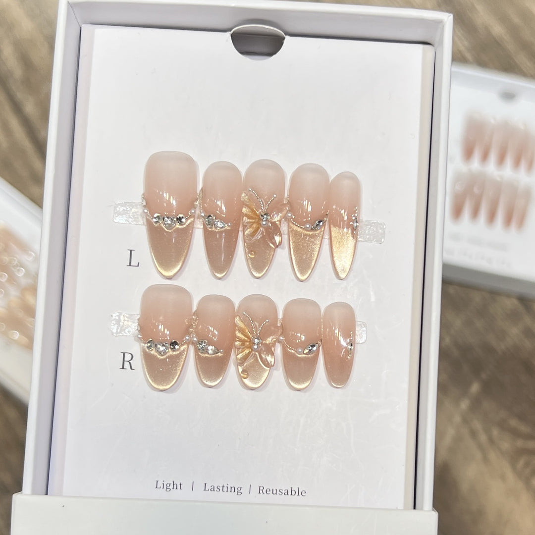 Elegant Butterfly-Accent Press-On Nail Set Stornfield