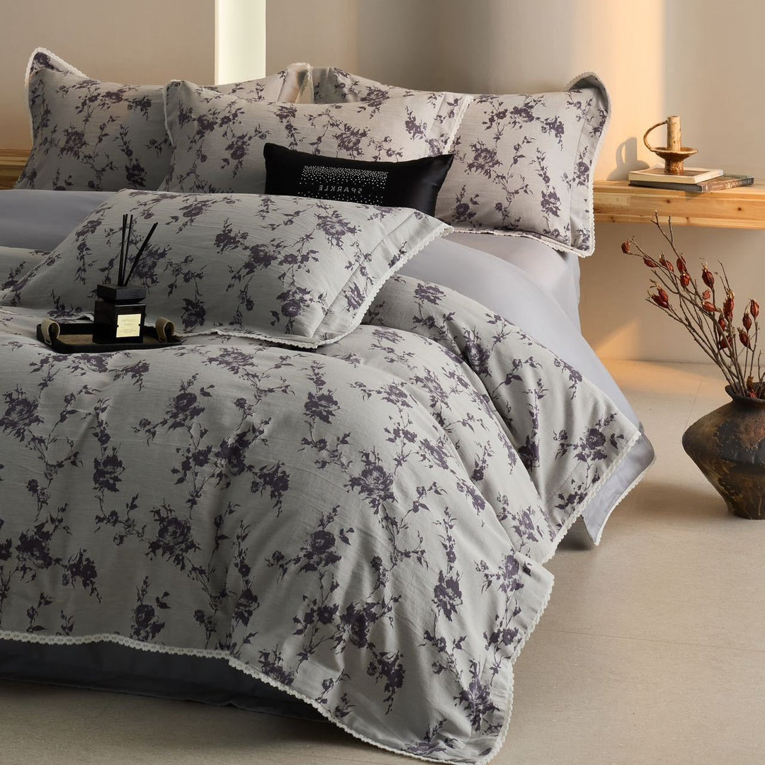 Printed Duvet Cover Set with Scalloped Edge and Botanical Toile Design