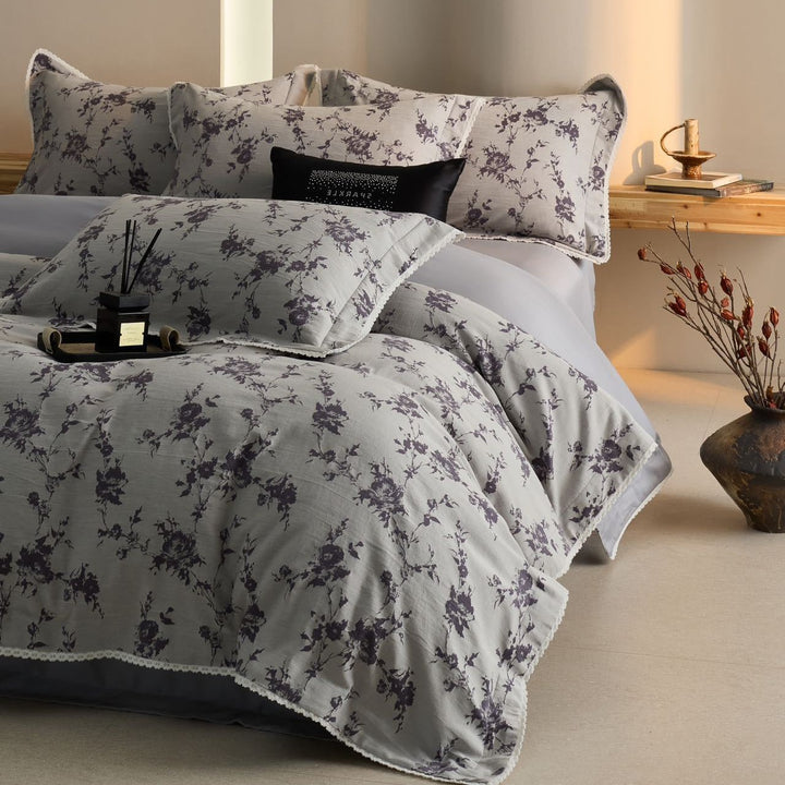 Printed Duvet Cover Set with Scalloped Edge and Botanical Toile Design