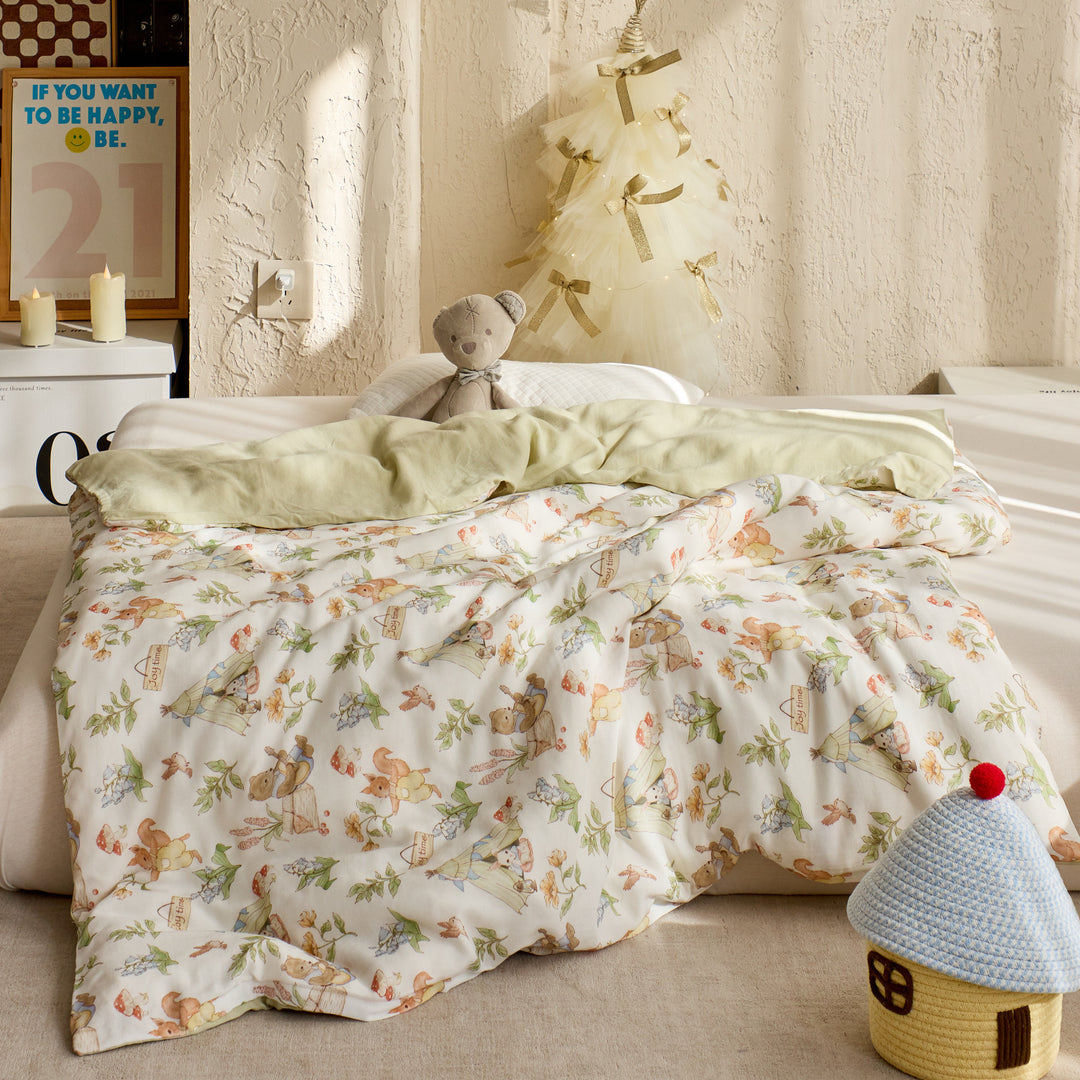 Kids bedding set with cute lion motifs made of soft cotton muslin