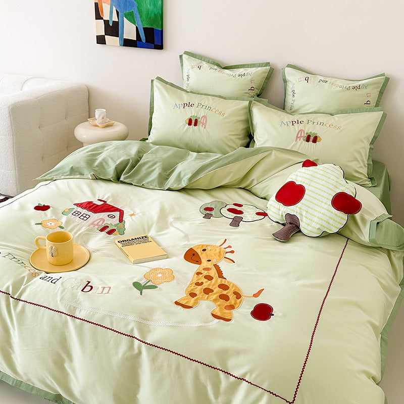 Children's bedding set with astronaut and star print, reversible function