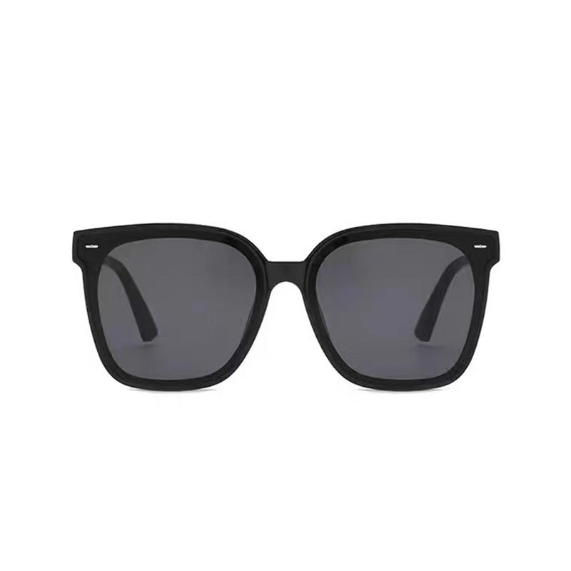 Ladies stylish sunglasses with a fashionable highlight Stornfield