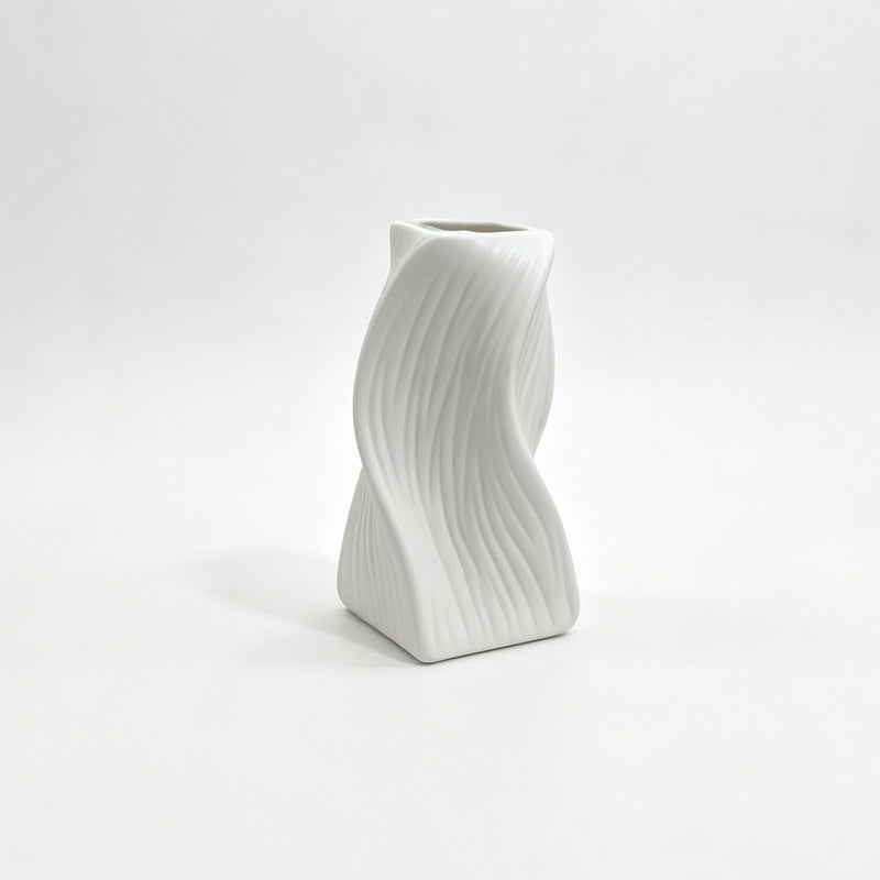 Modern Sculptural Decorative Vase Stornfeild