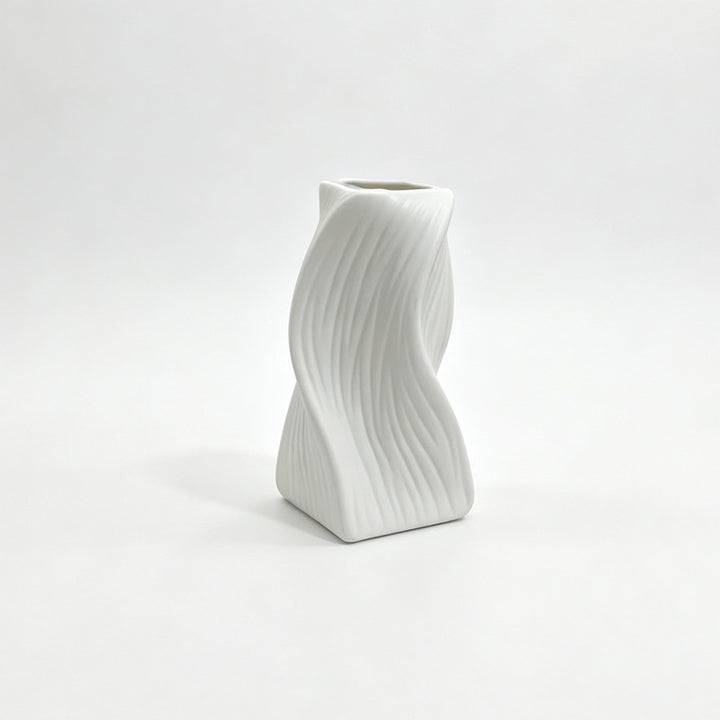 Modern Sculptural Decorative Vase Stornfeild