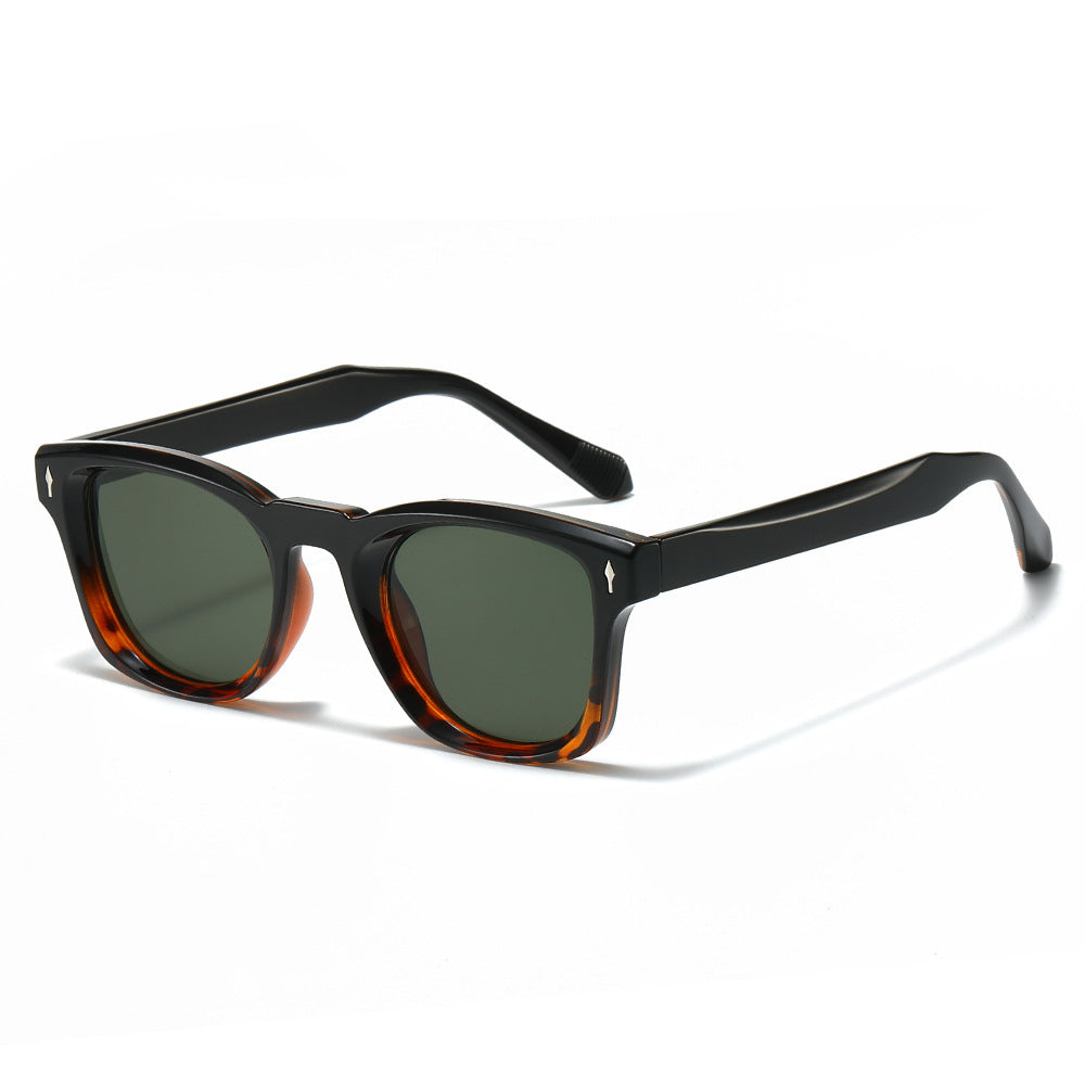 Stylish Cat-Eye Sunglasses with Geometric Design Stornfield