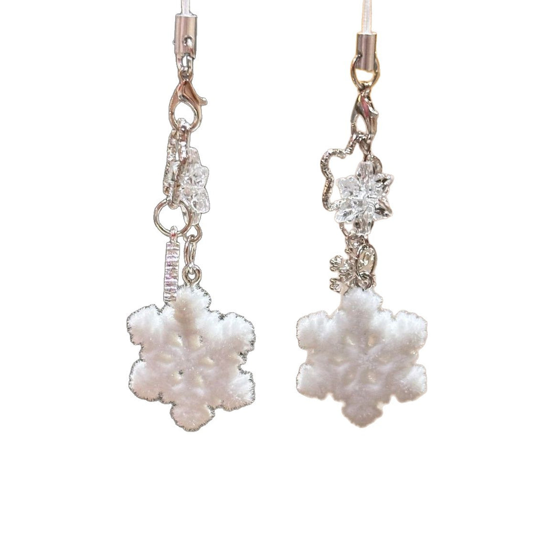 Winter-Themed Mobile Phone Charm Stornfield