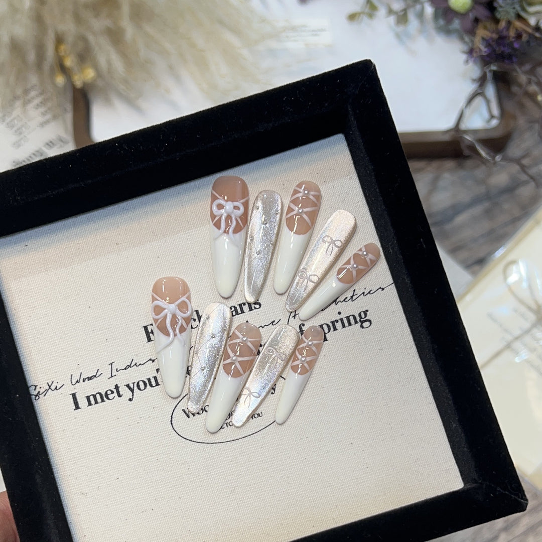 Artistic Bow Detail Press-On Nail Tips