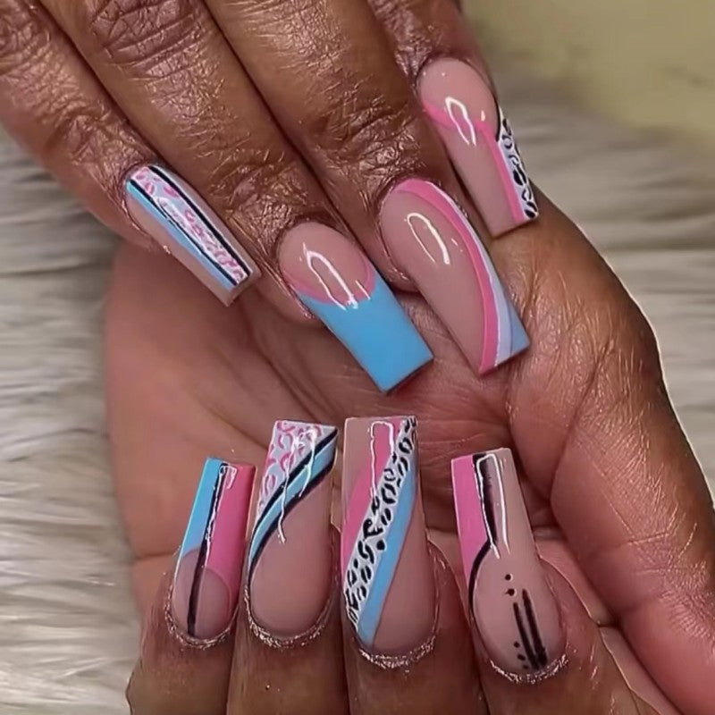 Trendy artificial nails with leopard print Stornfield