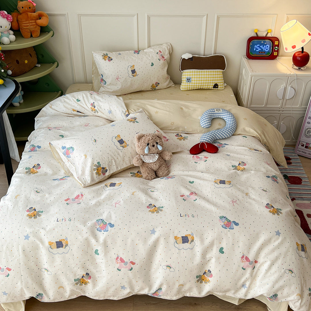 Playful Cartoon-Themed Bedspread Set