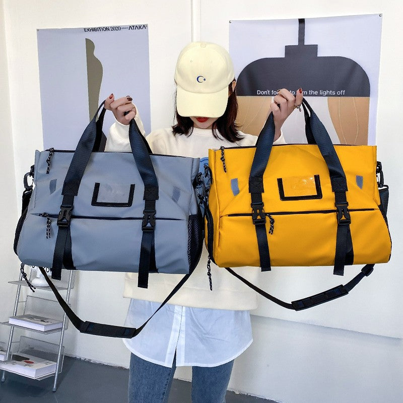 Sporty travel bag with innovative carrying system and durable material Stornfield