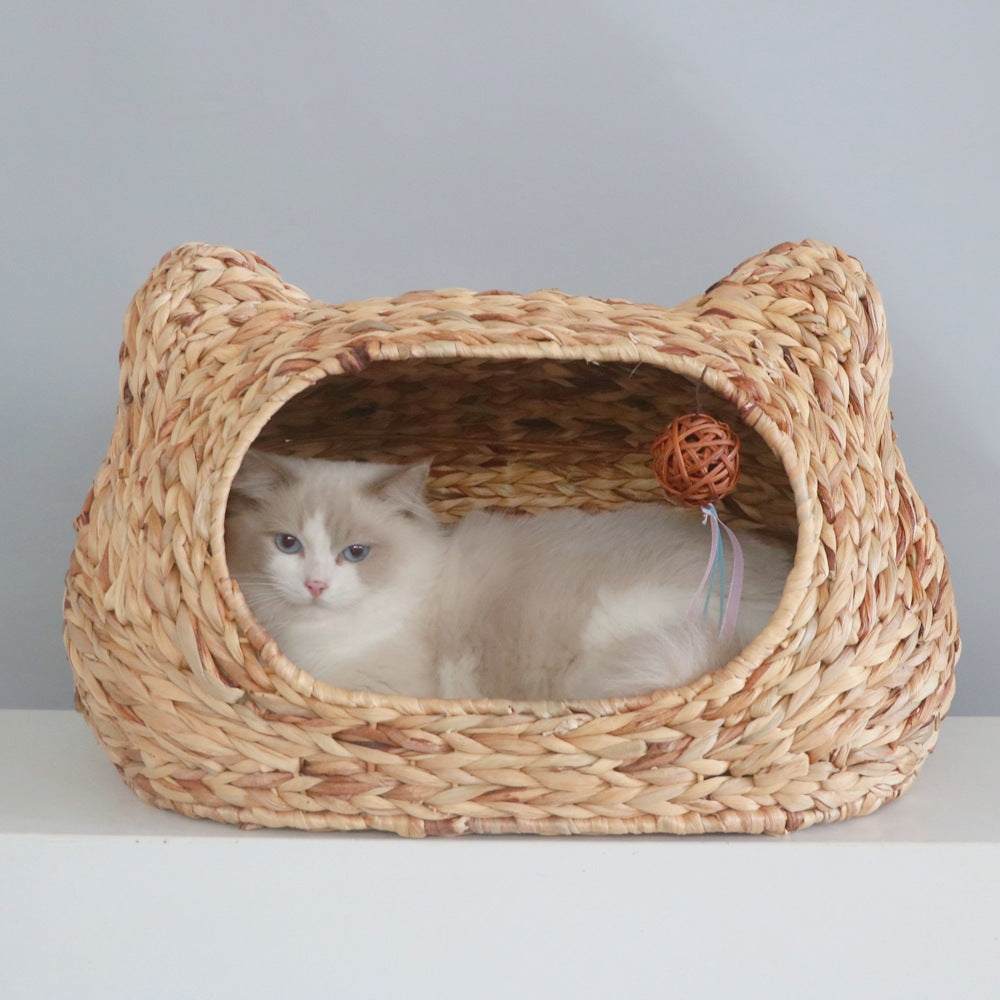 Cozy cat bed in animal design Stornfield