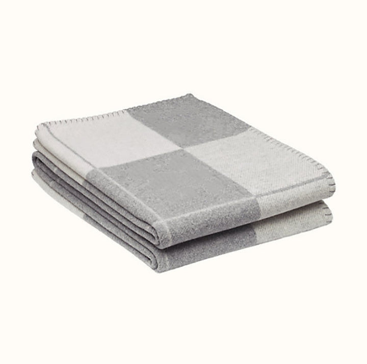 Cozy Oversized Throw Blanket Stornfield