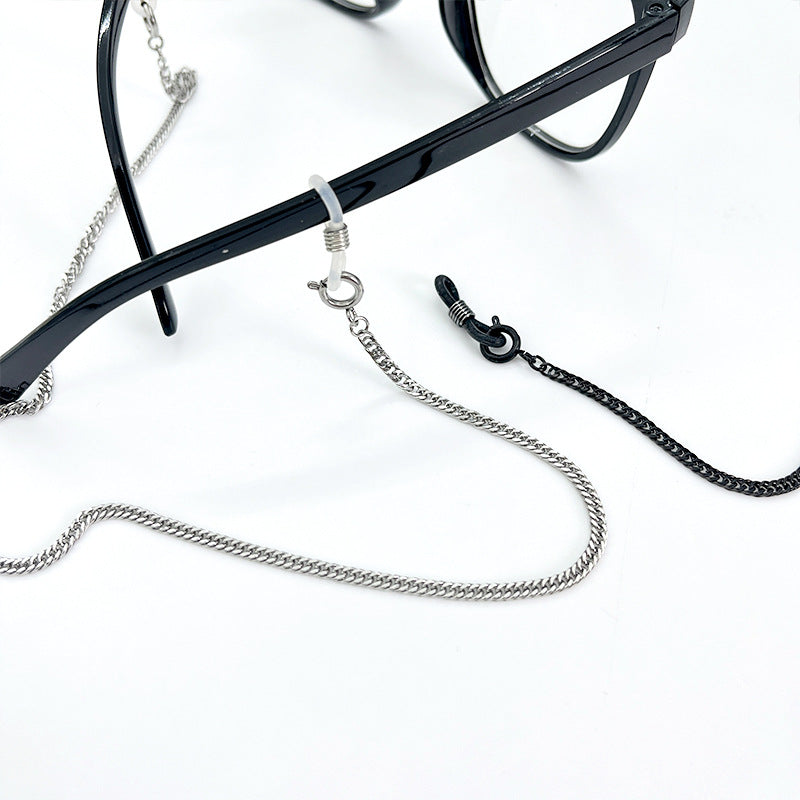 Metallic Eyewear Chain Stornfield