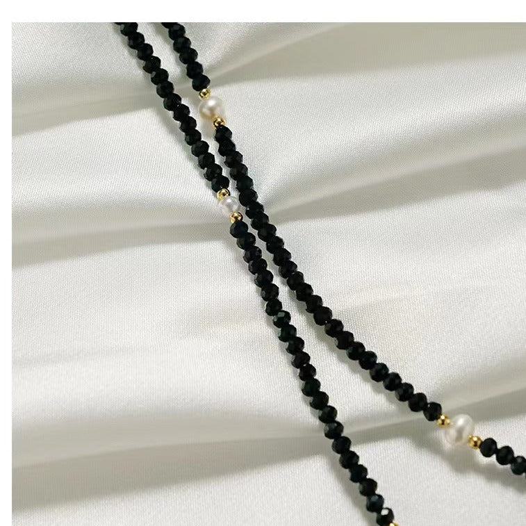 Elegant Beaded Eyewear Chain Stornfield