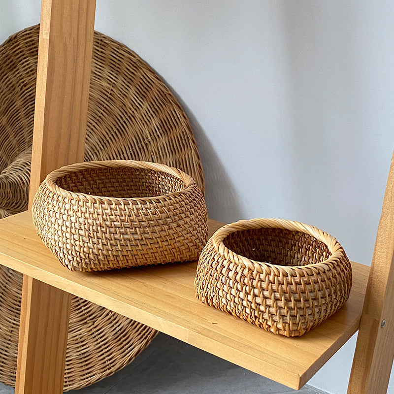 Ladies basket made of woven rattan Stornfield