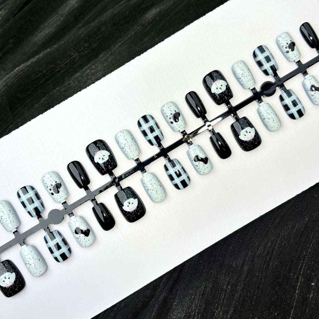 Stylish Themed Press-On Nail Art Set