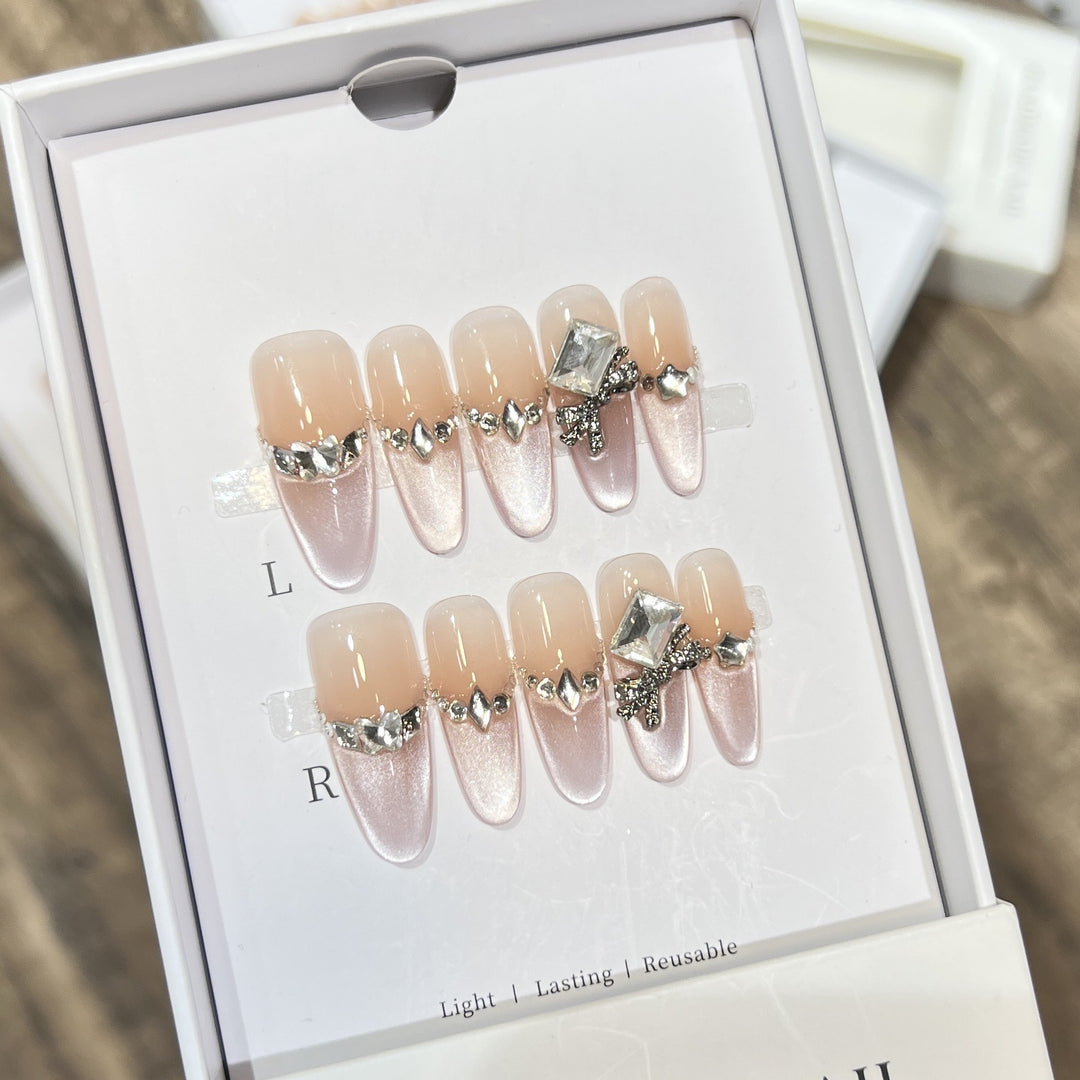 Elegant Reusable Press-On Nail Art Set