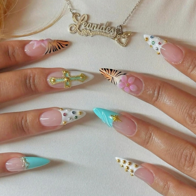 Animal-Inspired Press-On Nail Art Set Stornfield