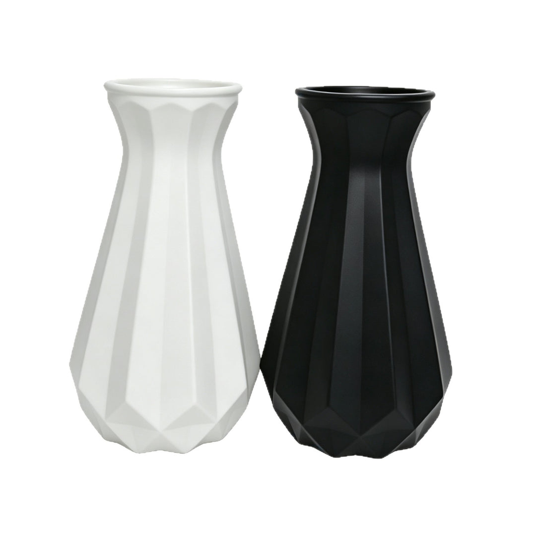 Elegant Geometric Decorative Vase Stornfeild