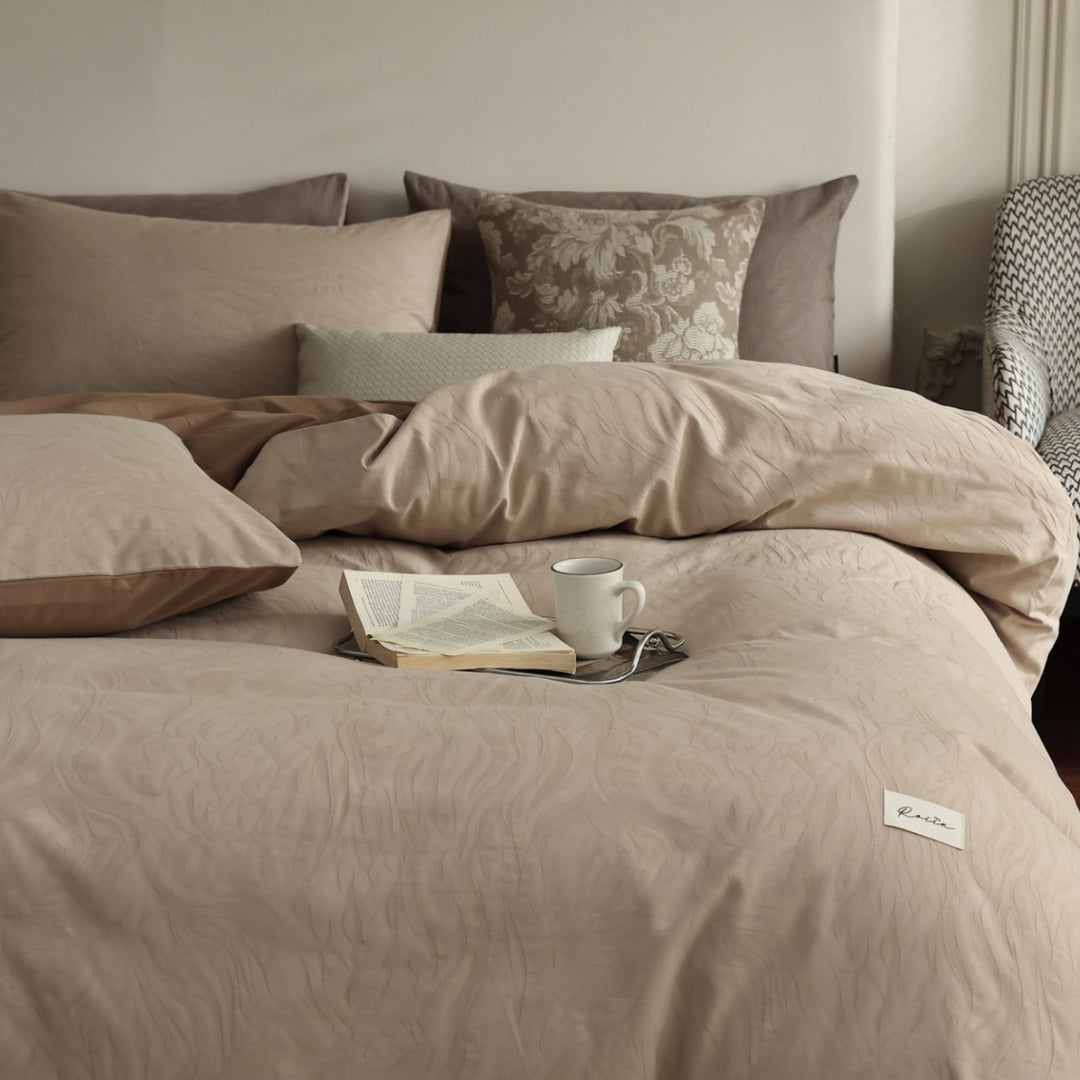 Luxurious year-round bedding set made from skin-friendly cotton blend with subtle wave texture and concealed hotel closure