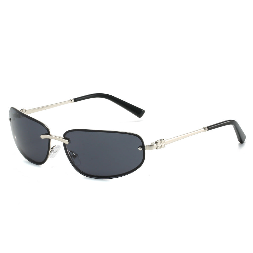 Luxurious Vintage-Inspired Gradient Sunglasses Stornfield
