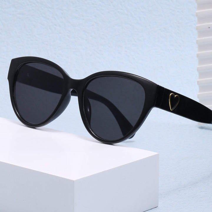 Women's Cat-Eye Sunglasses with Luxurious Leopard Print and Charming Details Stornfield