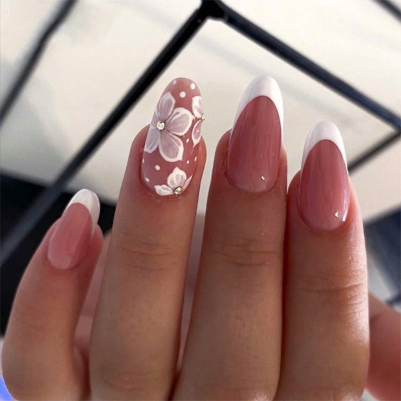 Handcrafted Nail Art Stornfield