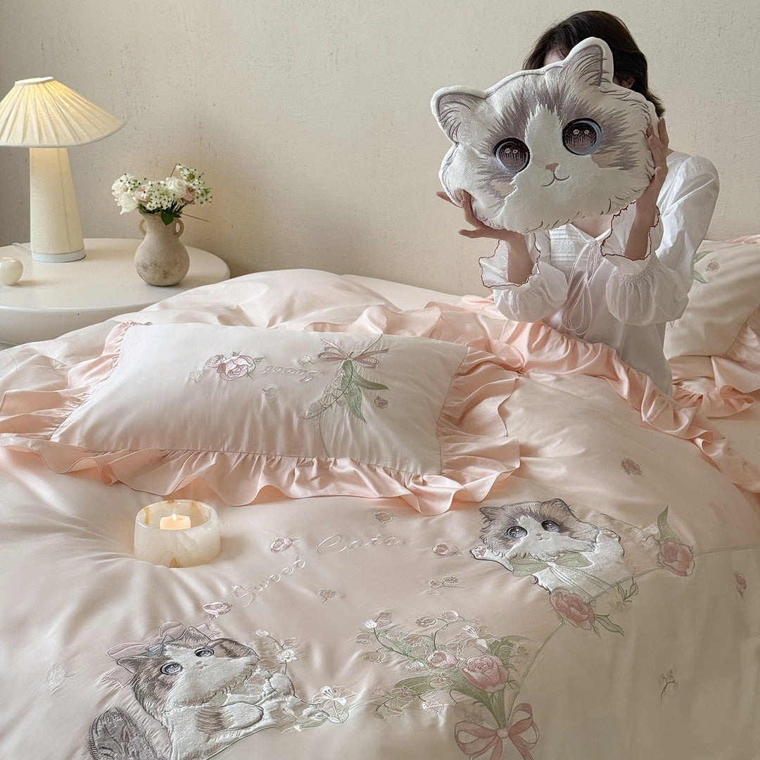 Luxury Embroidered Ruffled Cotton Sateen Duvet Cover Set with Cute Cat Motif