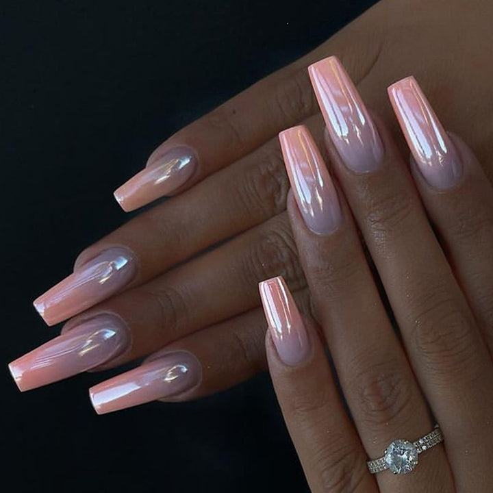 Artificial nail set with elegant ombre effects Stornfield