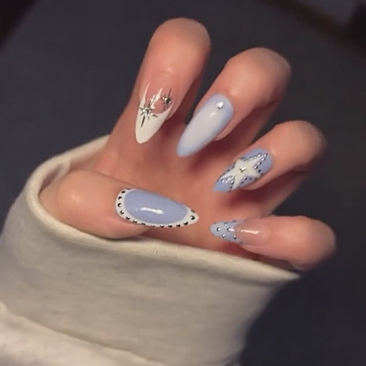 Elegant Press-On Nail Art Kit Stornfield