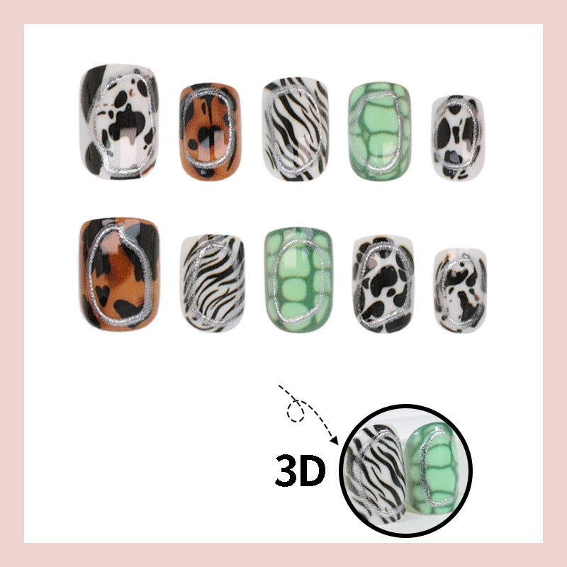 Nail art set with trendy animal patterns Stornfield