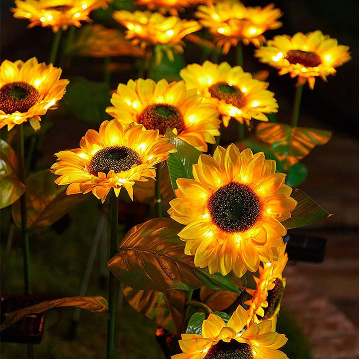 Lifelike Sunflower LED Garden Stake With Dusk-To-Dawn Sensor And Weatherproof Ground Spike Stornfield