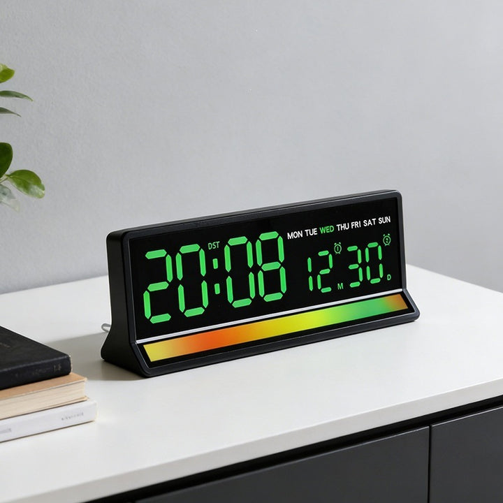Digital alarm clock with clear LED display and date display Stornfield