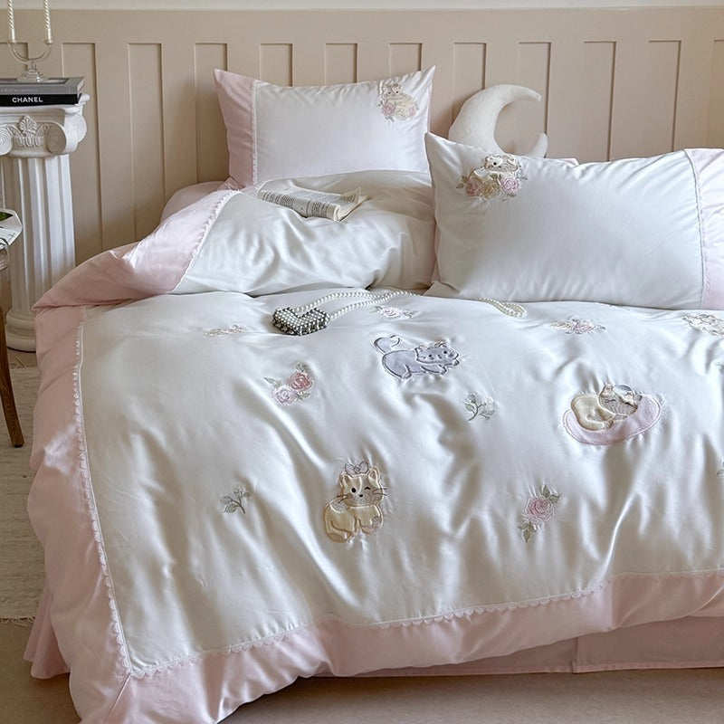 Embroidered Satin-Feel Cotton Duvet Cover & Pillowcase Set with Kitten Appliqués