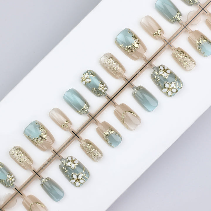 Decorative Floral Press-On Nail Set Stornfield