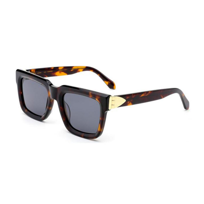 Women's modern oversized sunglasses with elegant frame Stornfield