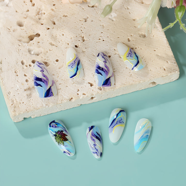 Artificial nails in elegant floral design Stornfield
