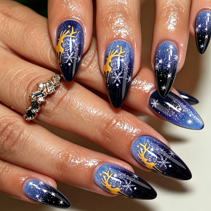 Creative artificial nails with winter motif Stornfield