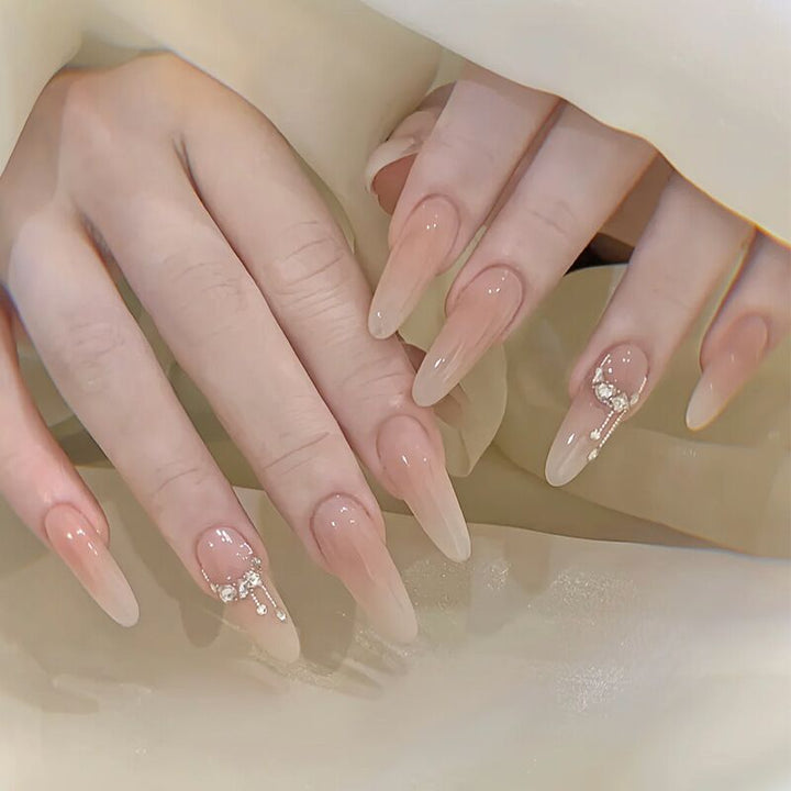 Creative Themed Press-On Nail Art Set Stornfield