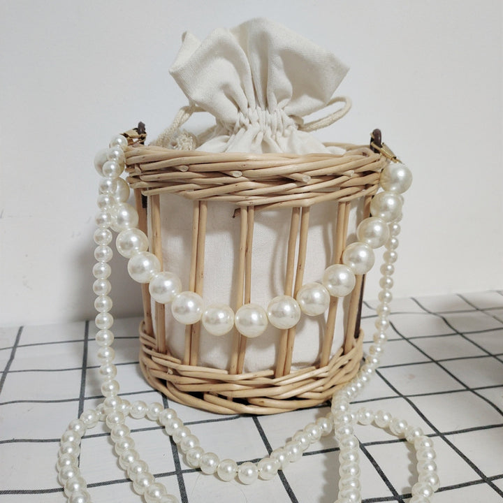 Women’s handbag with pearl chain Stornfield