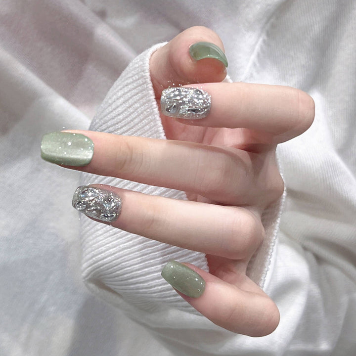 Elegant Foil and Floral Press-On Nail Set Stornfield