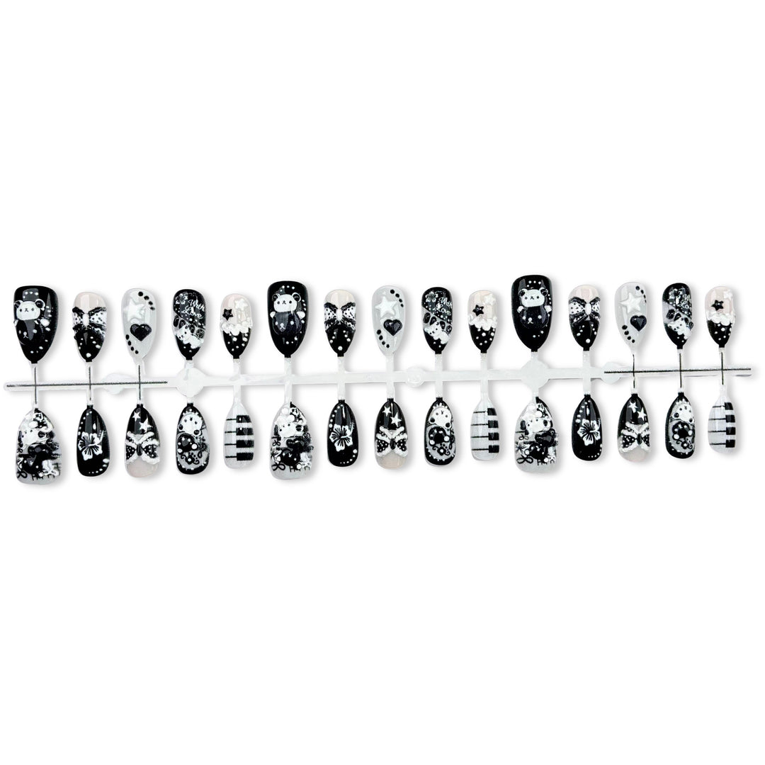 Artistic Press-On Nail Art Set with Creative Designs