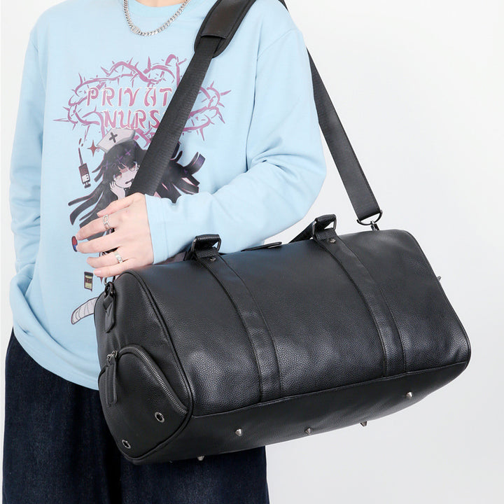 Luxurious travel bag with practical shoulder strap Stornfield
