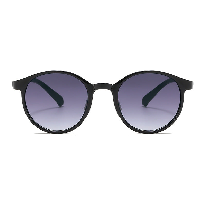 Stylish Retro-Inspired Round Sunglasses Stornfield