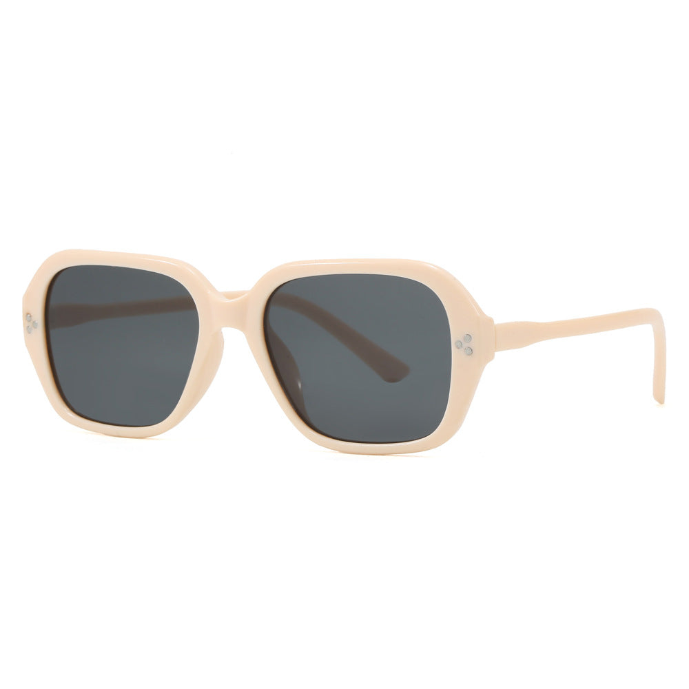 Women's fashionable oversized sunglasses in elegant design Stornfield