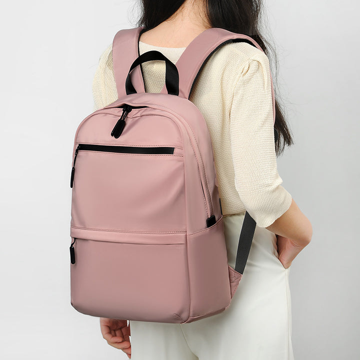 Urban backpack with intelligent compartment system and water-repellent material Stornfield