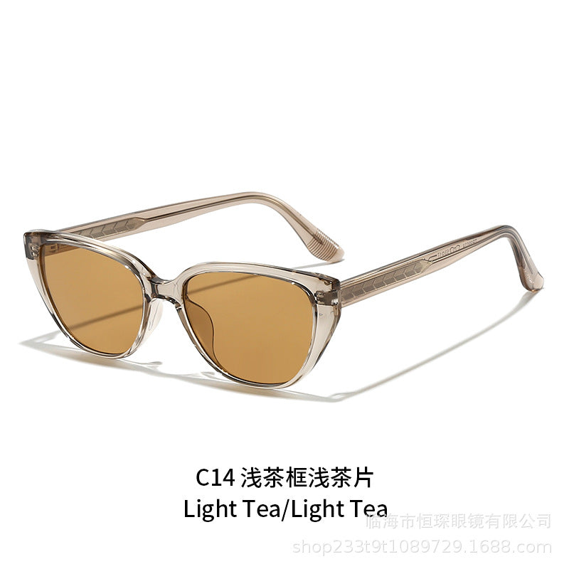 Women Cat-Eye Sunglasses with trendy leopard pattern and sturdy frame Stornfield