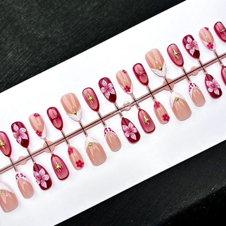 Elegant Polka Dot and Lace Press-On Nail Set