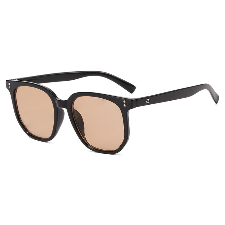 Ladies trendy square sunglasses with robust plastic frame Stornfield